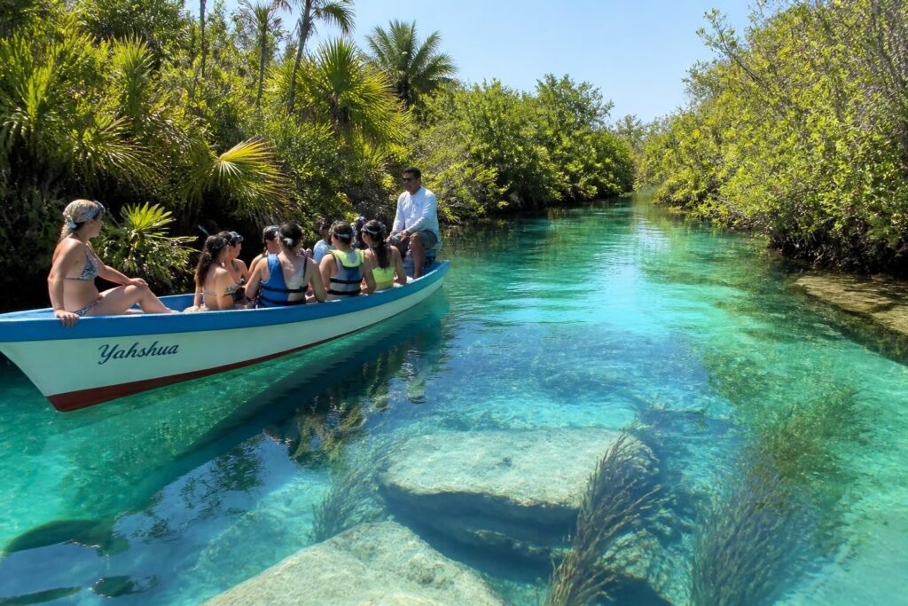 descubre el canal de los piratas en bacalar: qué es, su historia y una guía paso a paso para disfrutar esta experiencia única y llena de aventura.