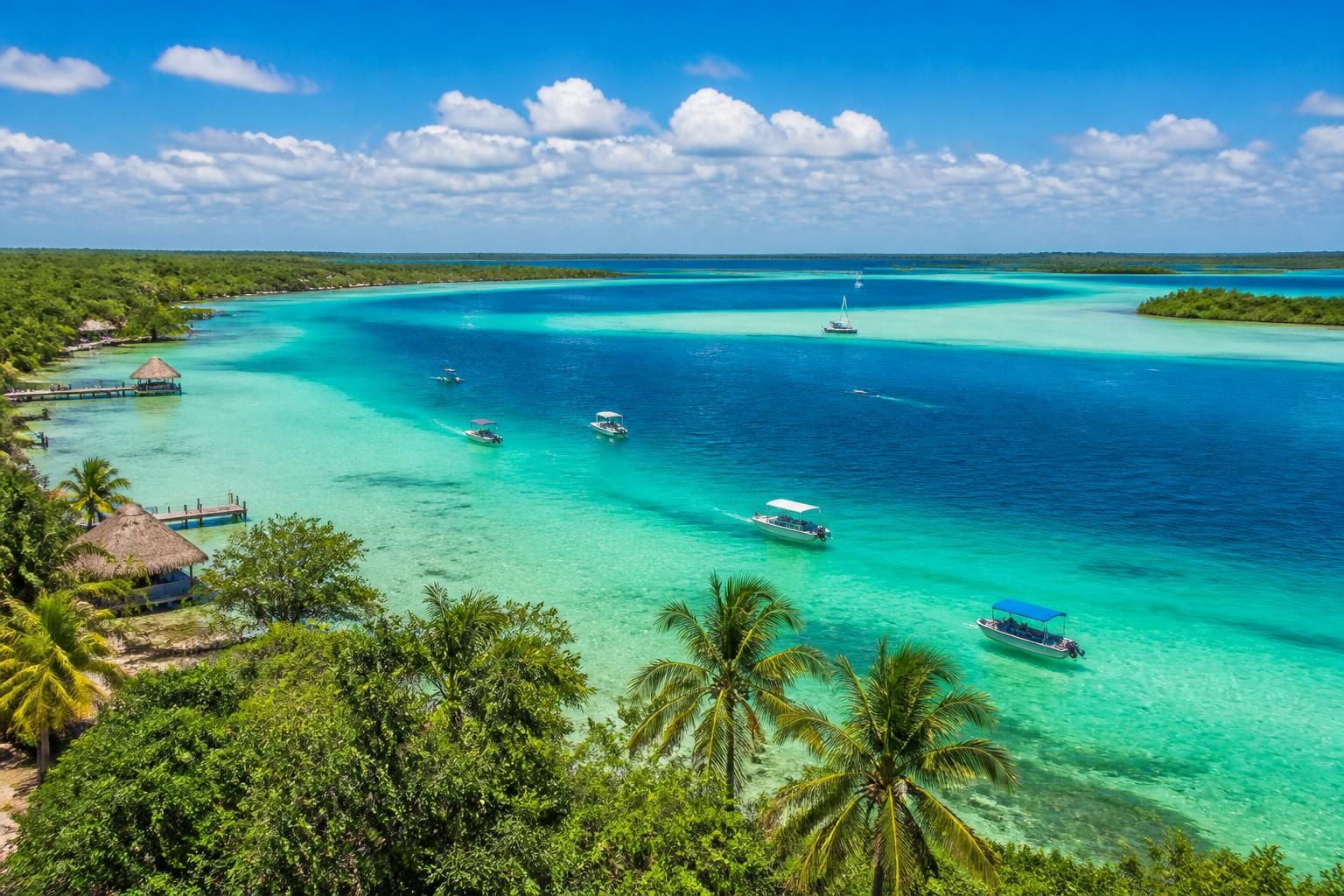 explora la belleza única de bacalar en esta excursión inolvidable. descubre la laguna de los 7 colores y maravíllate con sus paisajes naturales y su agua cristalina.