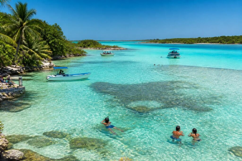 explora bacalar y su impresionante laguna de los 7 colores. disfruta de paisajes paradisíacos, aguas cristalinas y maravillas naturales en una excursión inolvidable.